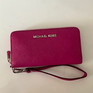 Pink Michael Kors Wallet!!!